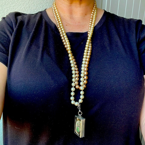 Jewel Kade Pearl Necklace with charm - Picture 2 of 8